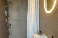 Lindartun-double-privet-toilet-2 Lindartun-double-privet-toilet-2